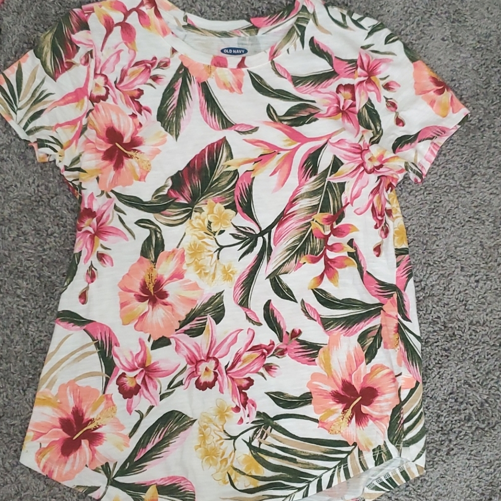 Old Navy T-shirt
